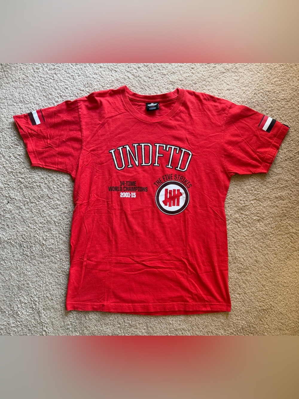 Undefeated "The Five Strikes" Tee (Red - Size L)